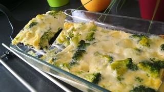 Zapečená brokolice s mozzarellou a parmazánem
