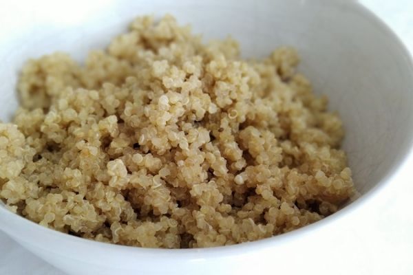 salat-quinoa-niva-obr-49D6831D6-D270-57F6-92FB-BFC4FBB69935.jpg
